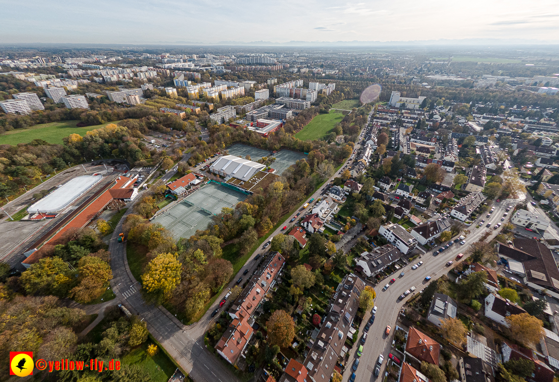 03.11.2022 -  Ostparksee mit Umgebung in Neuperlach